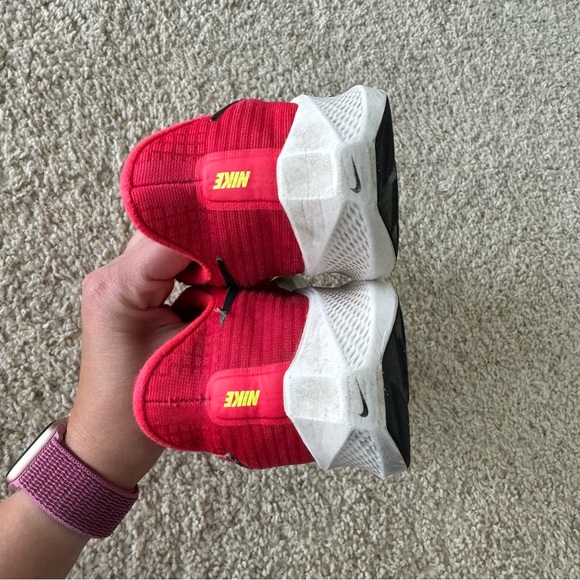 Nike Air Zoom Pegasus 39
Mens 9.5 - Picture 2 of 7